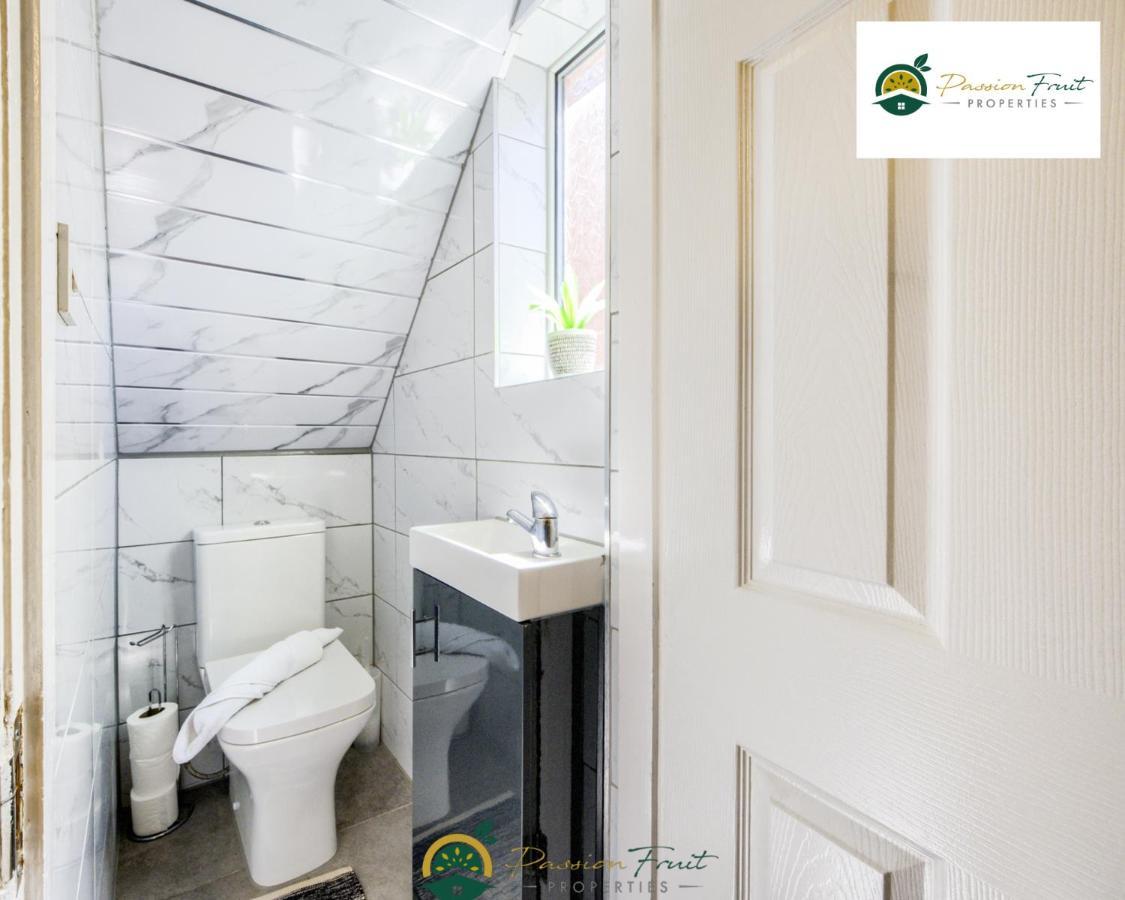 3 Bedroom Coventry House By Passionfruitproperties With Free Wi-Fi, Large Garden And Driveway - 52Nrc Εξωτερικό φωτογραφία