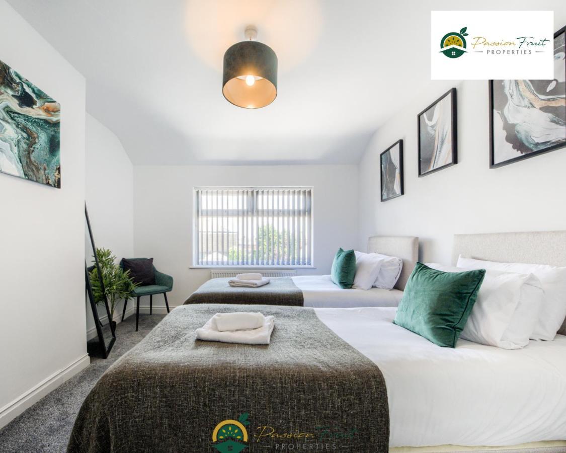 3 Bedroom Coventry House By Passionfruitproperties With Free Wi-Fi, Large Garden And Driveway - 52Nrc Εξωτερικό φωτογραφία